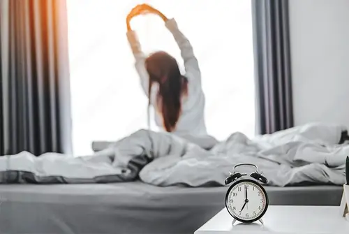 Estirando los musculos despues de un buen dormir