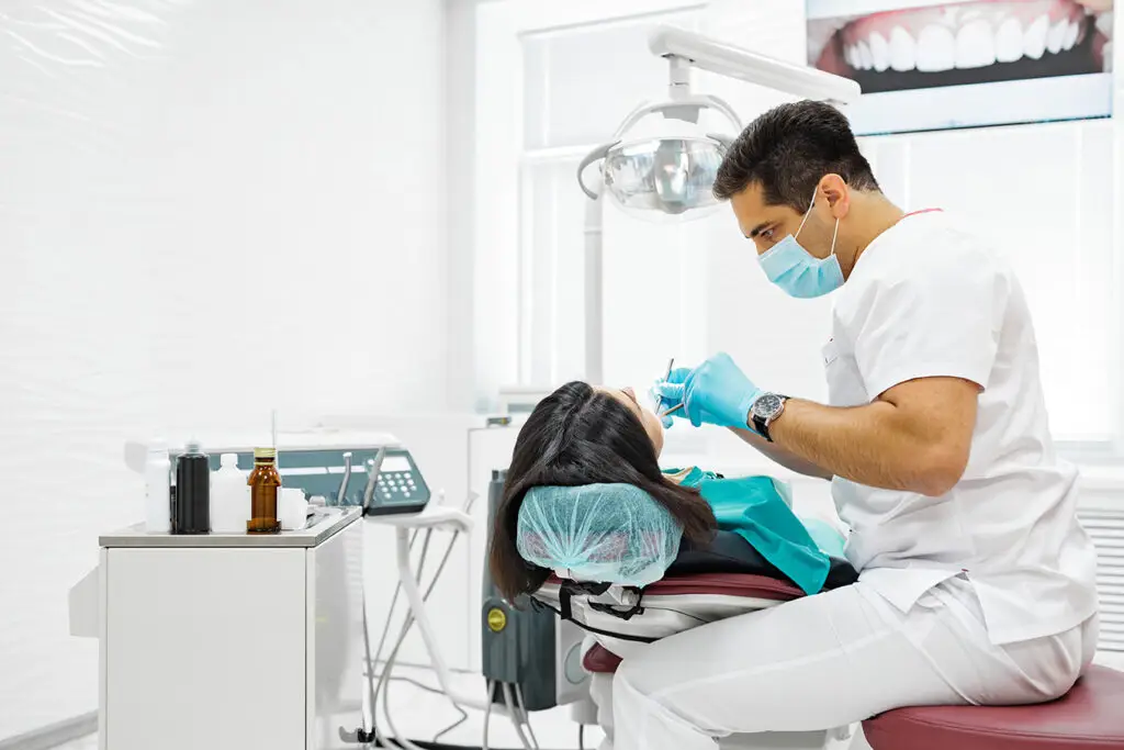 por-que-es-importante-acudir-regularmente-dentista-1